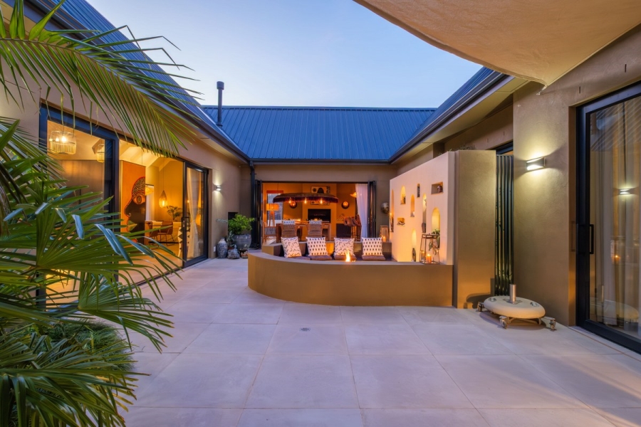 4 Bedroom Property for Sale in Val De Vie Estate Western Cape